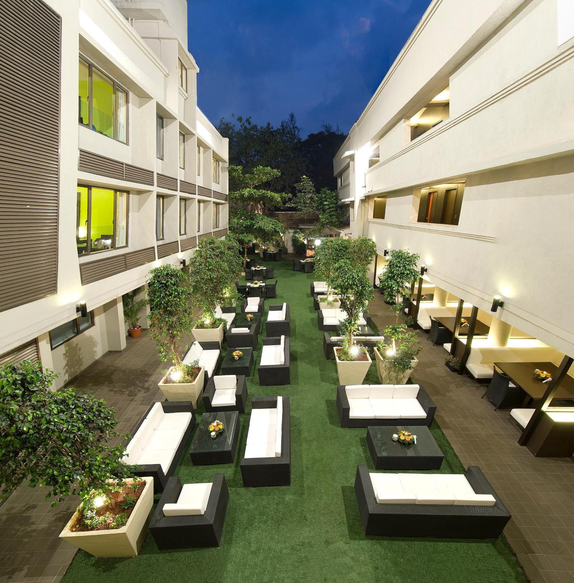 Citrus Hotel 罗纳瓦拉 外观 照片